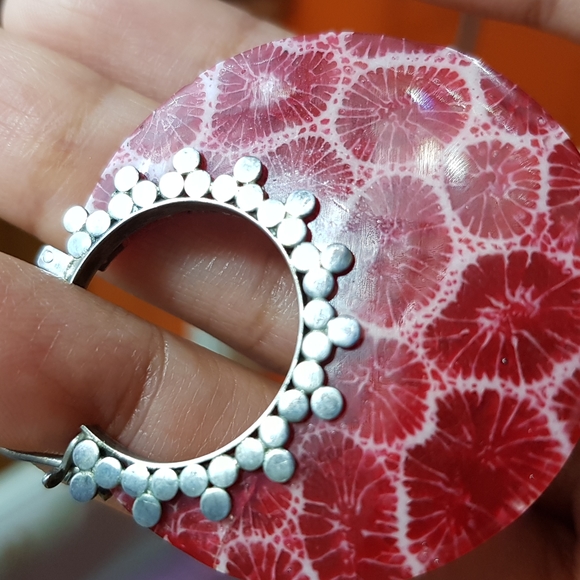 2 Sets Of Artisanal Handmade Earrings - Picture 17 of 17